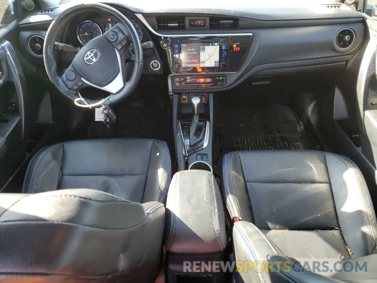 8 Photograph of a damaged car 2T1BURHE4KC176754 TOYOTA COROLLA 2019