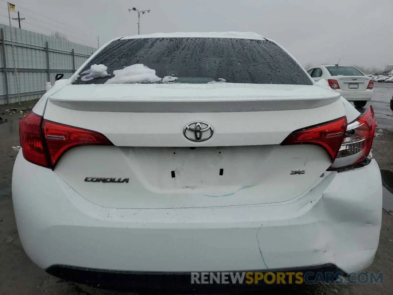 6 Photograph of a damaged car 2T1BURHE4KC177967 TOYOTA COROLLA 2019