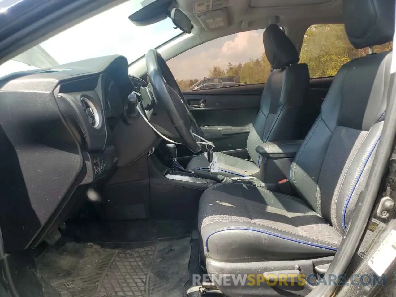 7 Photograph of a damaged car 2T1BURHE4KC178505 TOYOTA COROLLA 2019