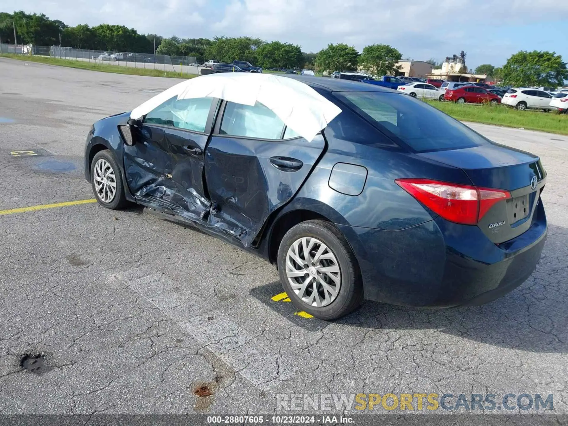 3 Photograph of a damaged car 2T1BURHE4KC188922 TOYOTA COROLLA 2019