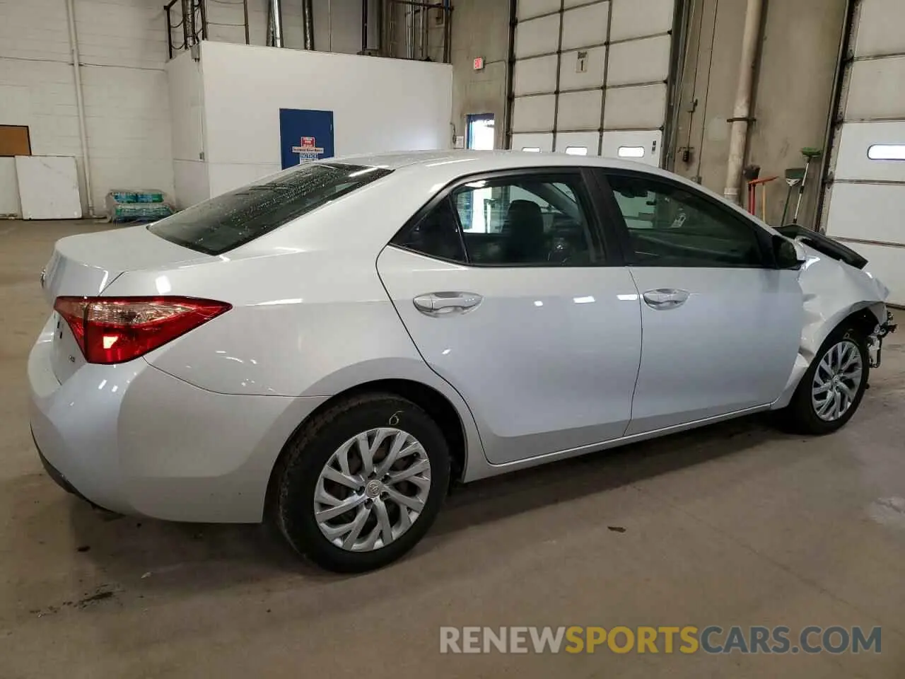 3 Photograph of a damaged car 2T1BURHE4KC192730 TOYOTA COROLLA 2019