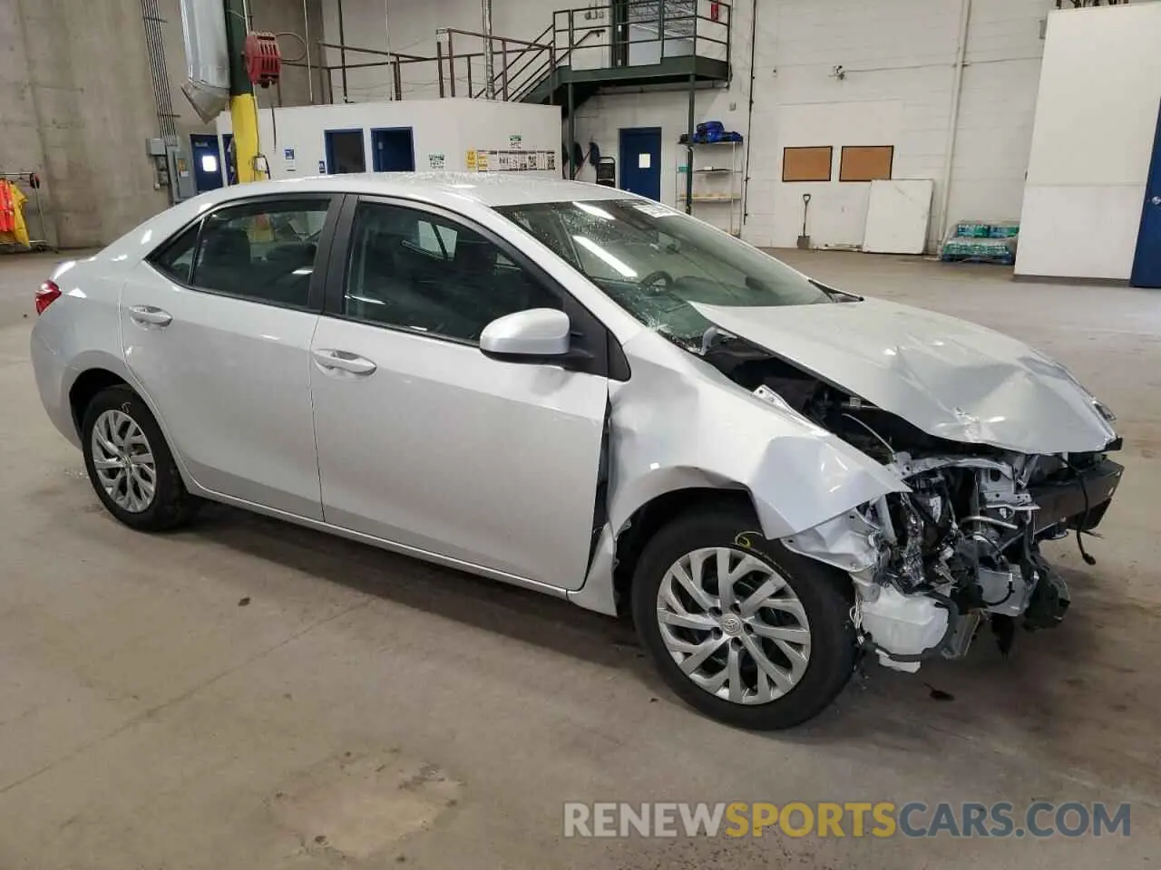 4 Photograph of a damaged car 2T1BURHE4KC192730 TOYOTA COROLLA 2019