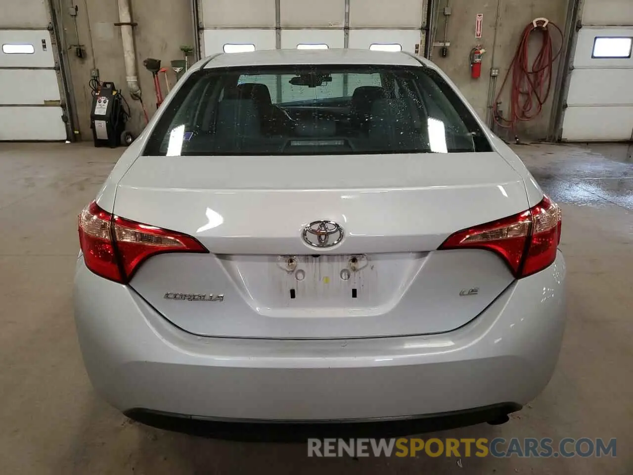 6 Photograph of a damaged car 2T1BURHE4KC192730 TOYOTA COROLLA 2019