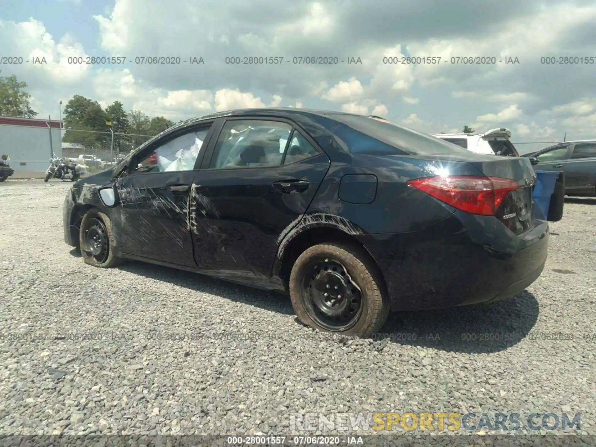 3 Photograph of a damaged car 2T1BURHE4KC198690 TOYOTA COROLLA 2019