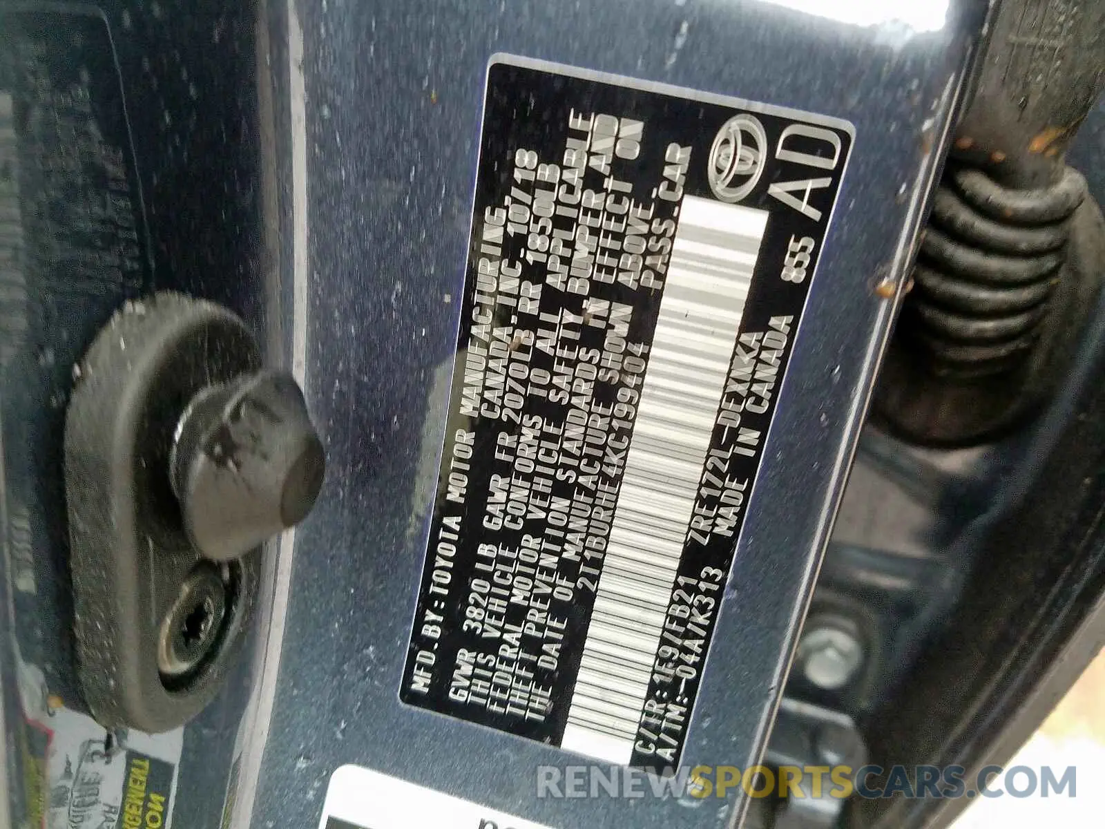 10 Photograph of a damaged car 2T1BURHE4KC199404 TOYOTA COROLLA 2019
