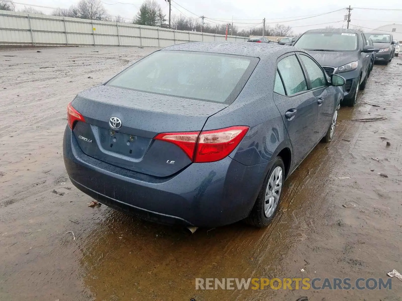 4 Photograph of a damaged car 2T1BURHE4KC199404 TOYOTA COROLLA 2019