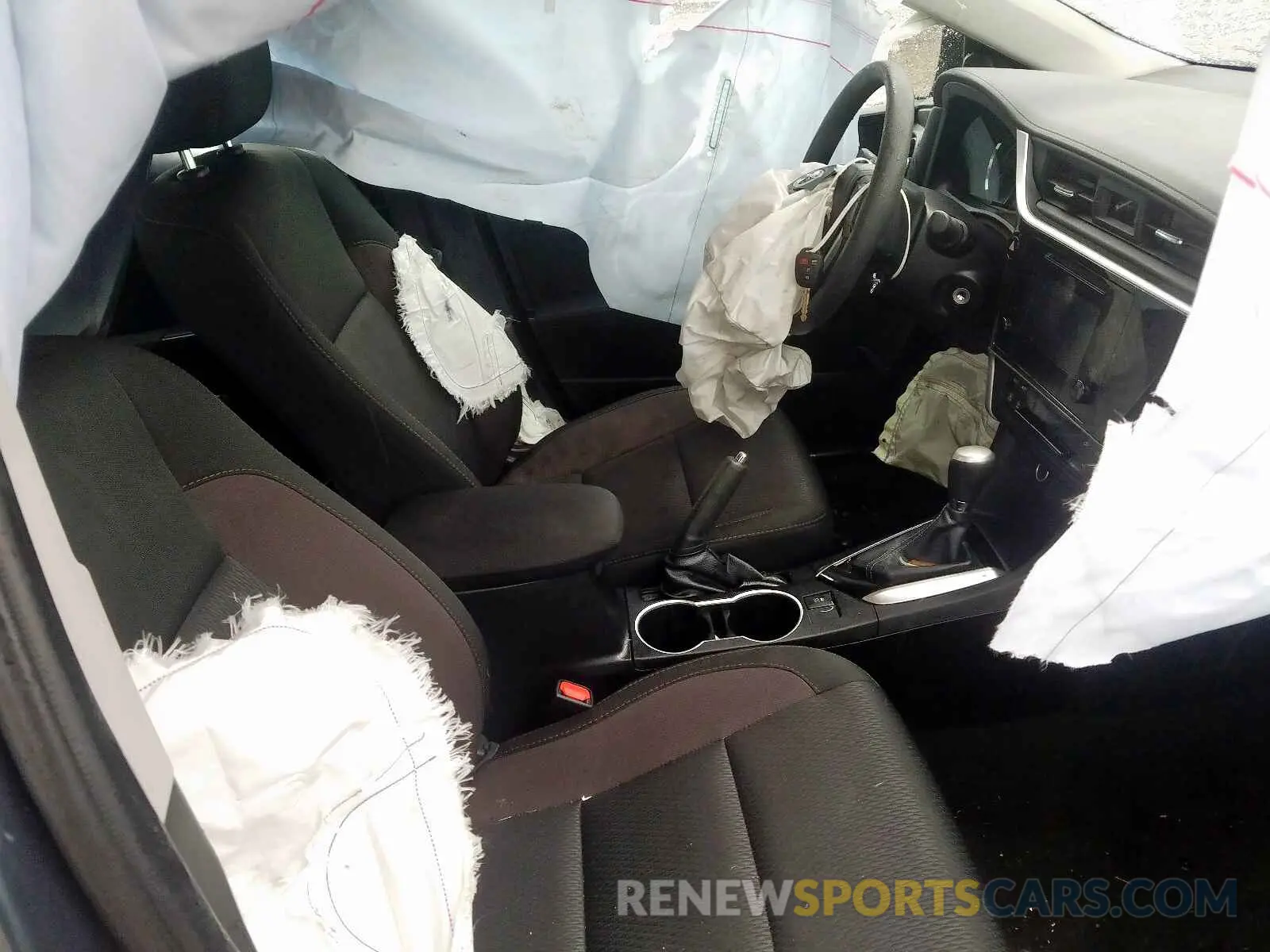 5 Photograph of a damaged car 2T1BURHE4KC199404 TOYOTA COROLLA 2019