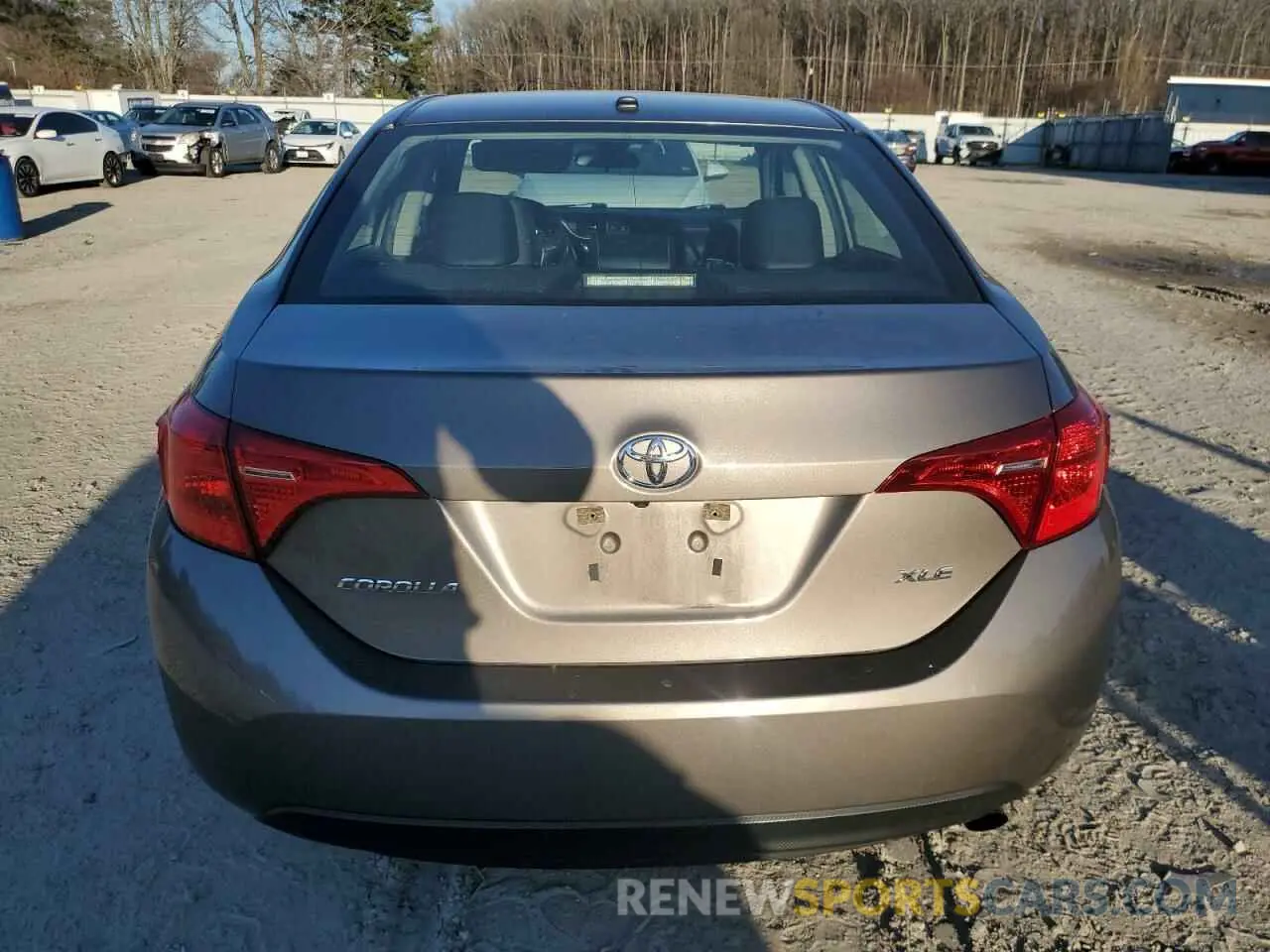 6 Photograph of a damaged car 2T1BURHE4KC203290 TOYOTA COROLLA 2019