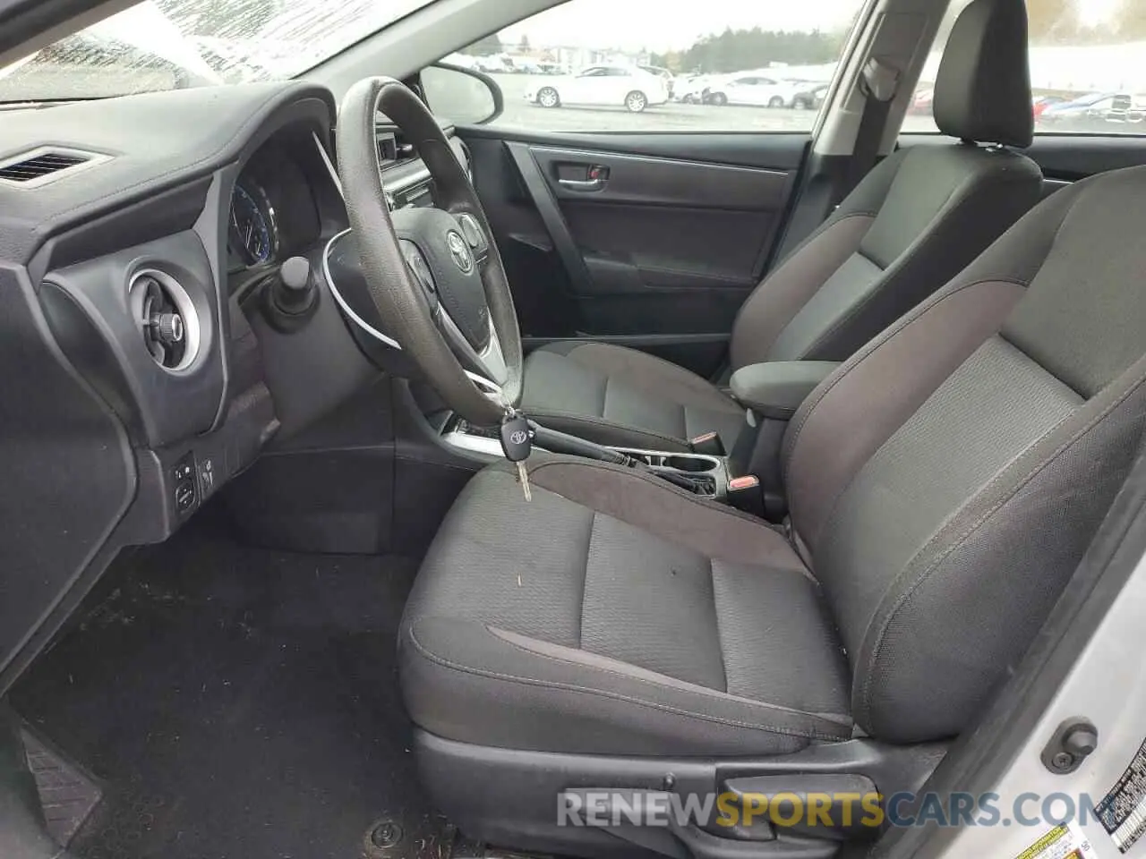7 Photograph of a damaged car 2T1BURHE4KC204472 TOYOTA COROLLA 2019