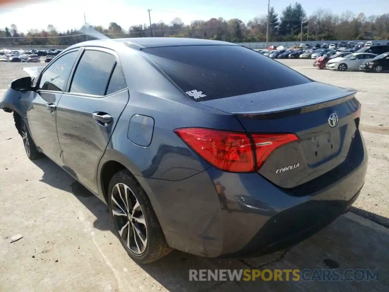 3 Photograph of a damaged car 2T1BURHE4KC206240 TOYOTA COROLLA 2019