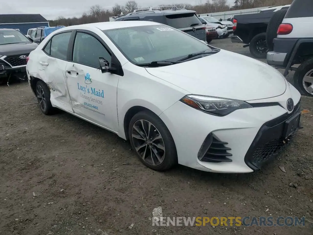 4 Photograph of a damaged car 2T1BURHE4KC207520 TOYOTA COROLLA 2019