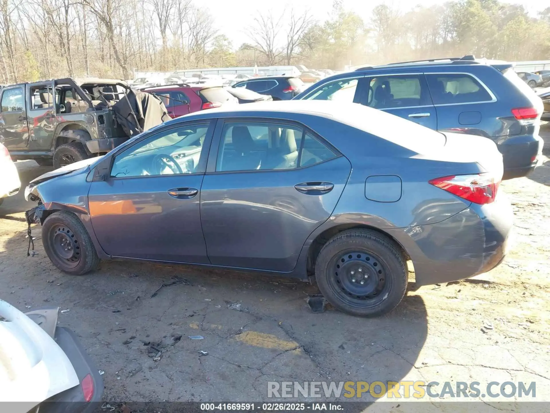 14 Photograph of a damaged car 2T1BURHE4KC209414 TOYOTA COROLLA 2019