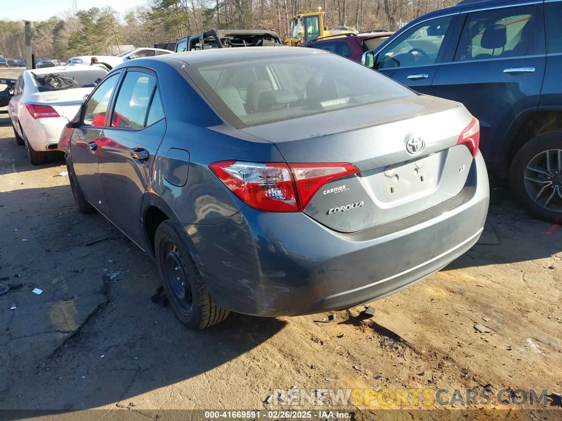 3 Photograph of a damaged car 2T1BURHE4KC209414 TOYOTA COROLLA 2019