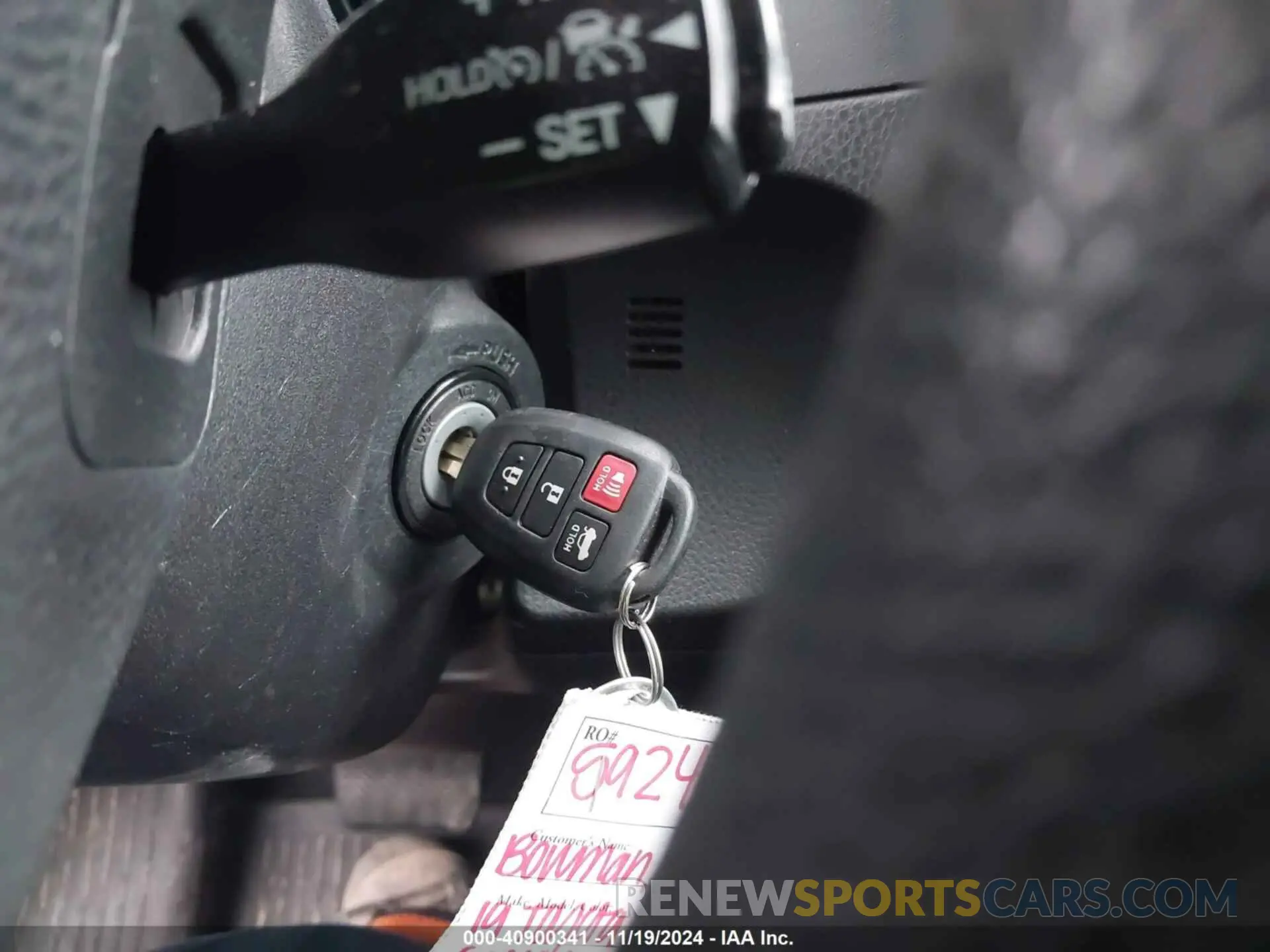 11 Photograph of a damaged car 2T1BURHE4KC215066 TOYOTA COROLLA 2019