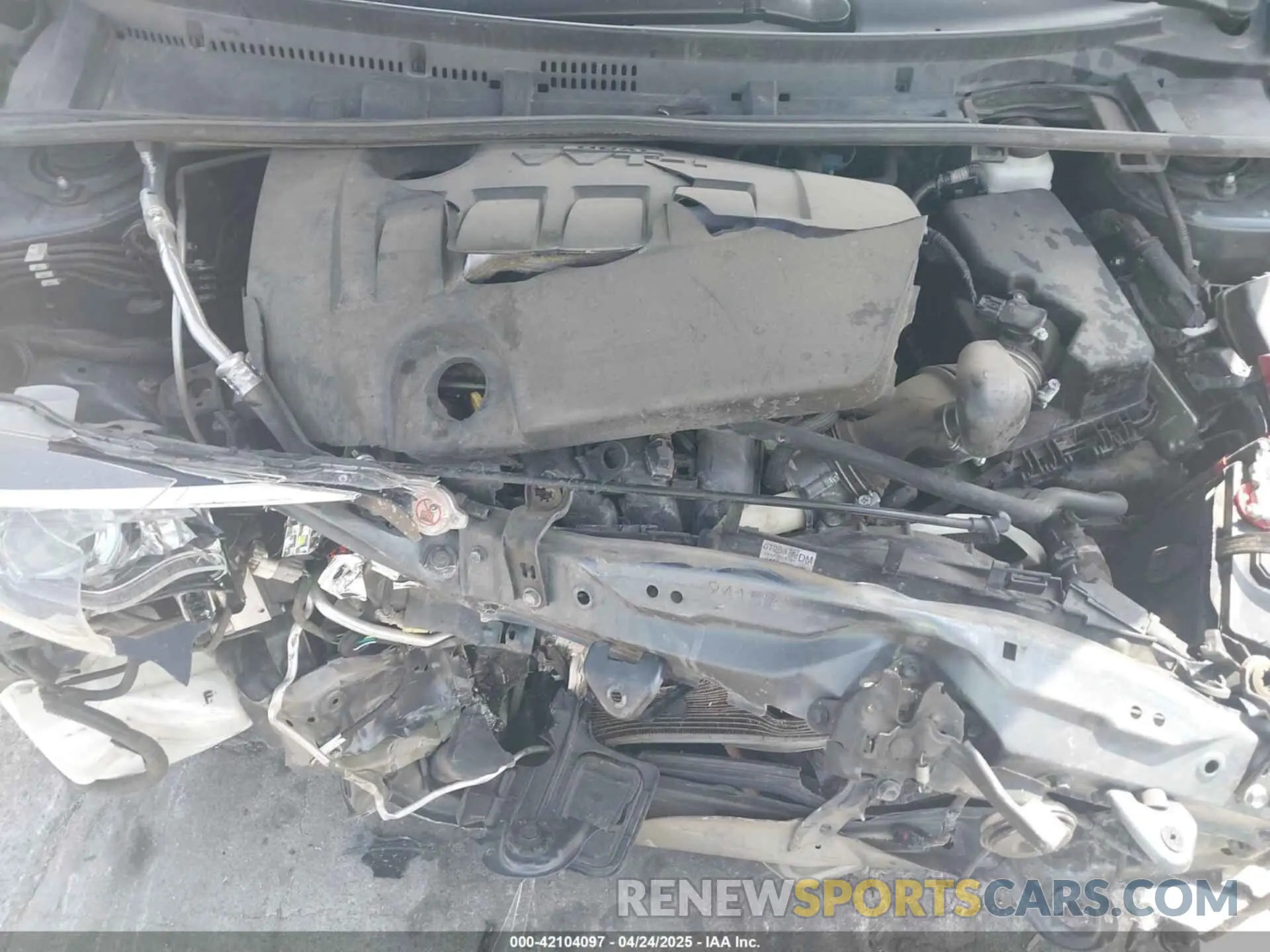 10 Photograph of a damaged car 2T1BURHE4KC215942 TOYOTA COROLLA 2019