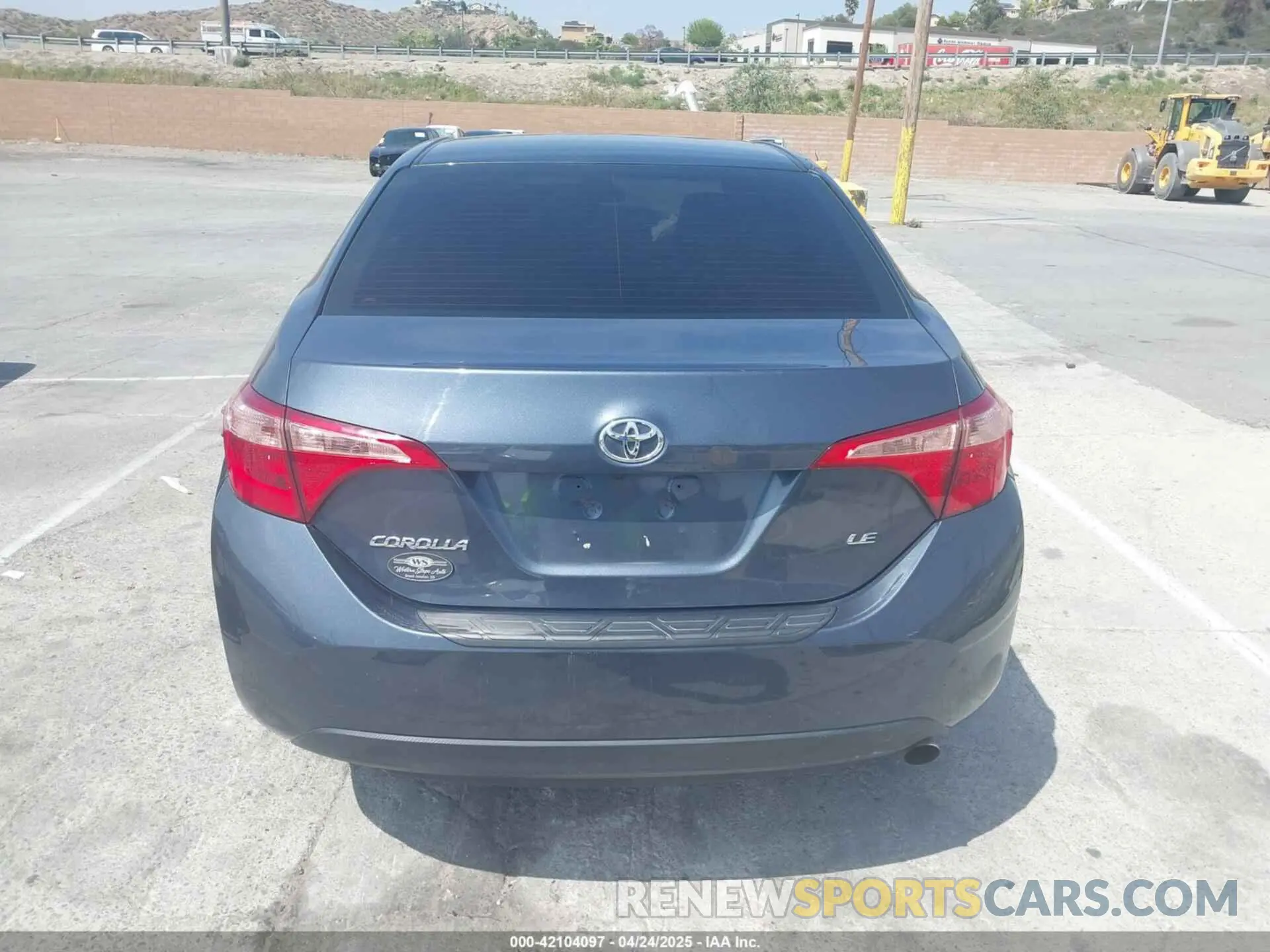 16 Photograph of a damaged car 2T1BURHE4KC215942 TOYOTA COROLLA 2019