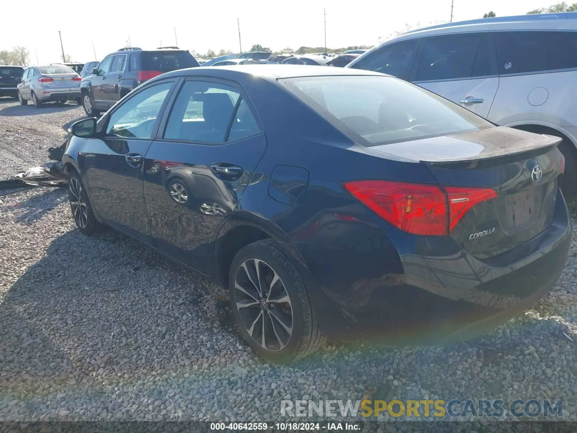 3 Photograph of a damaged car 2T1BURHE4KC217965 TOYOTA COROLLA 2019