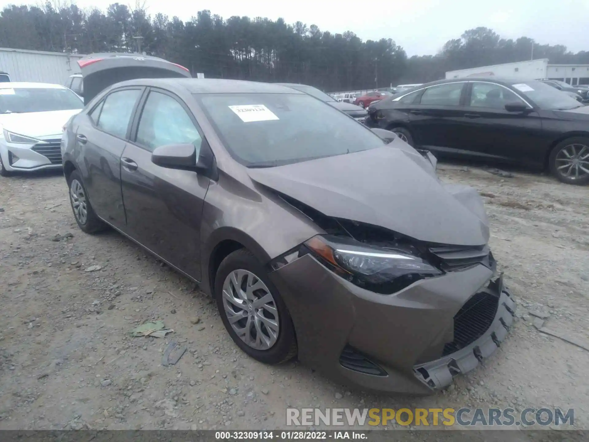 1 Photograph of a damaged car 2T1BURHE4KC221661 TOYOTA COROLLA 2019