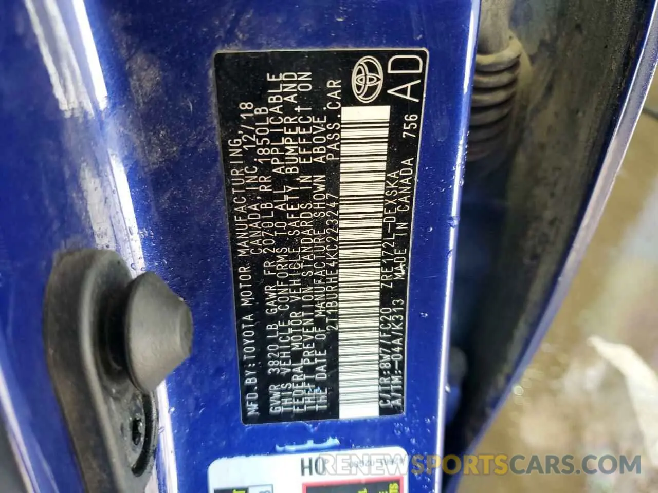 13 Photograph of a damaged car 2T1BURHE4KC223247 TOYOTA COROLLA 2019