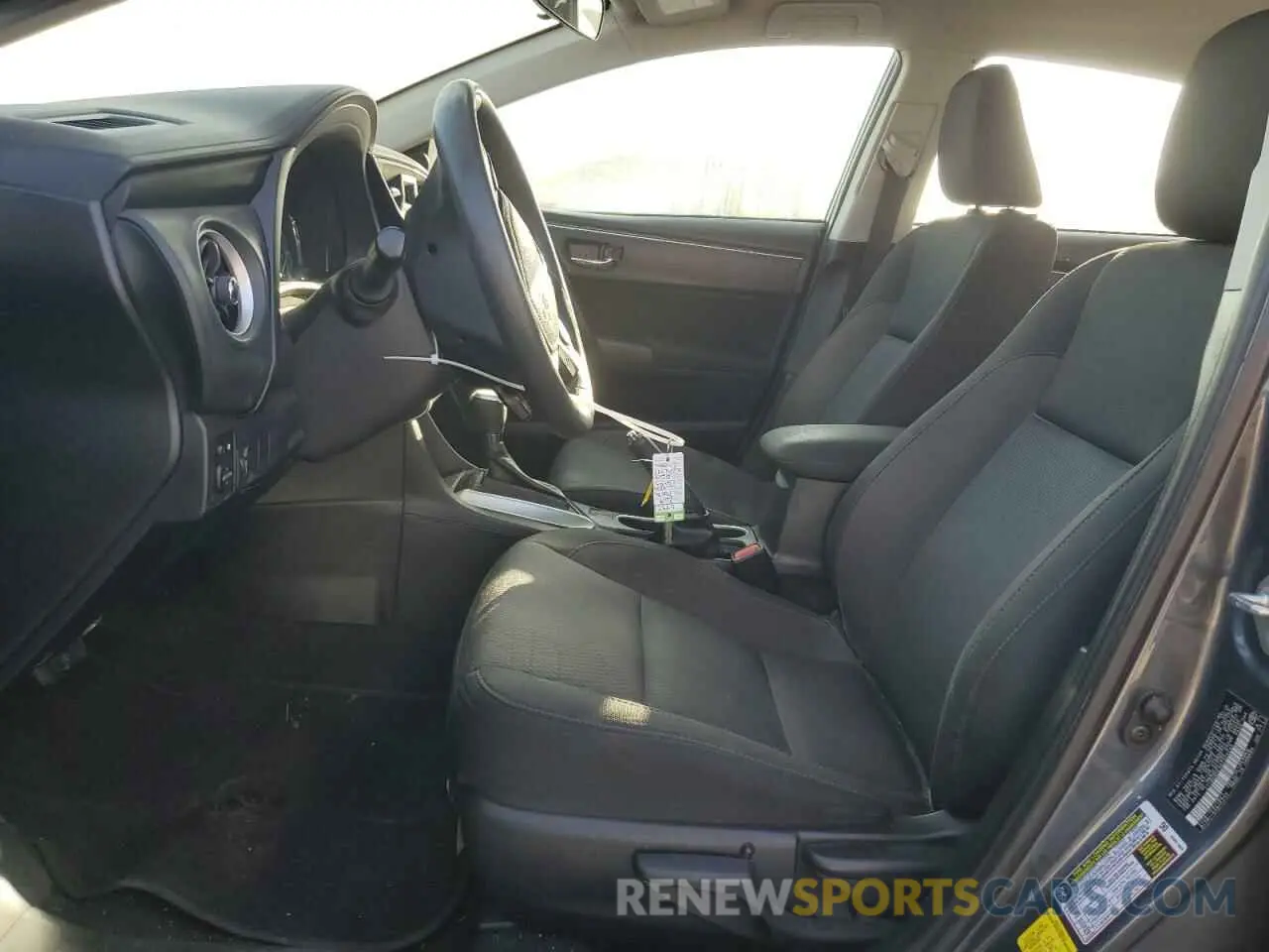 7 Photograph of a damaged car 2T1BURHE4KC224544 TOYOTA COROLLA 2019