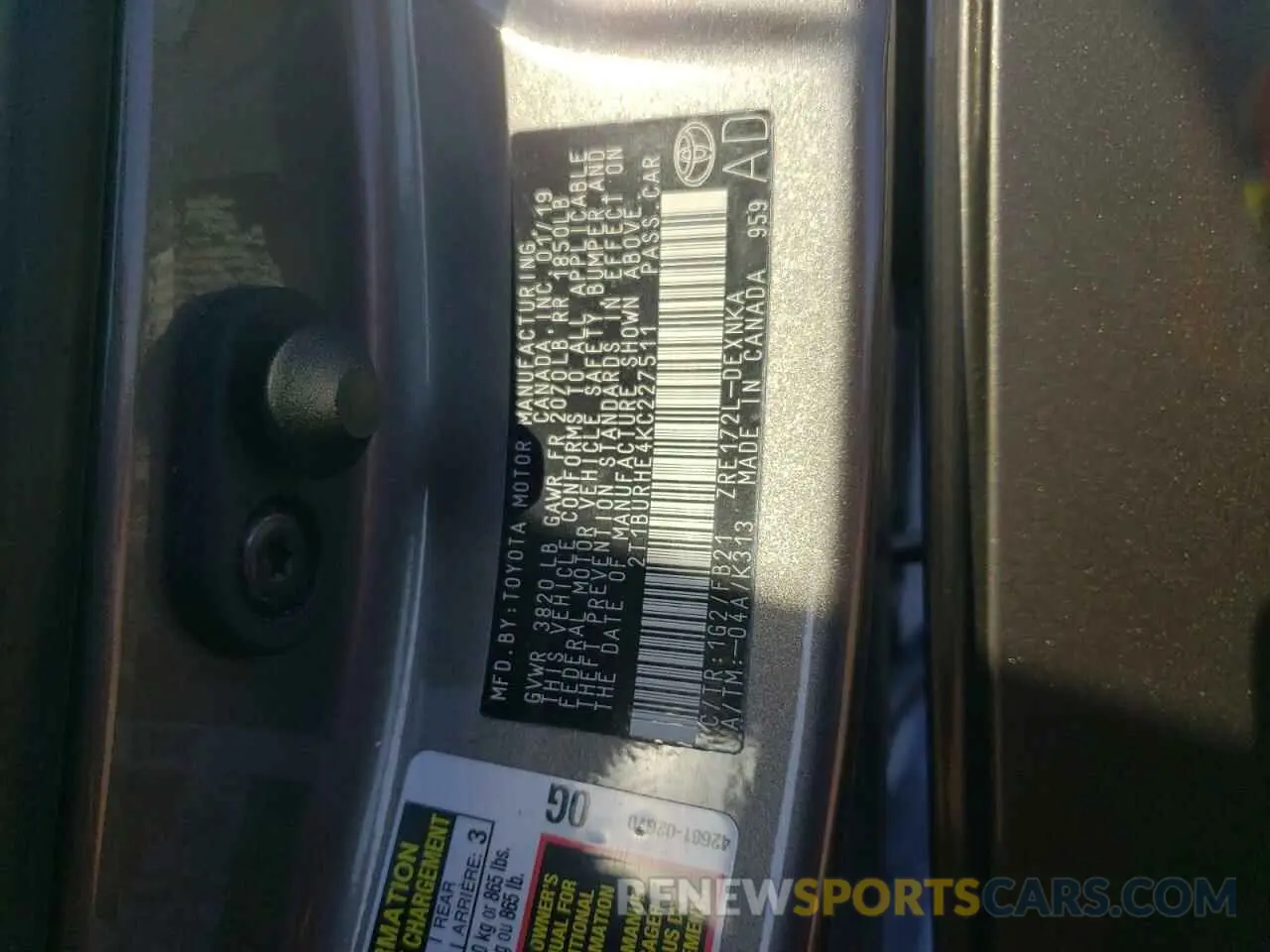 13 Photograph of a damaged car 2T1BURHE4KC227511 TOYOTA COROLLA 2019
