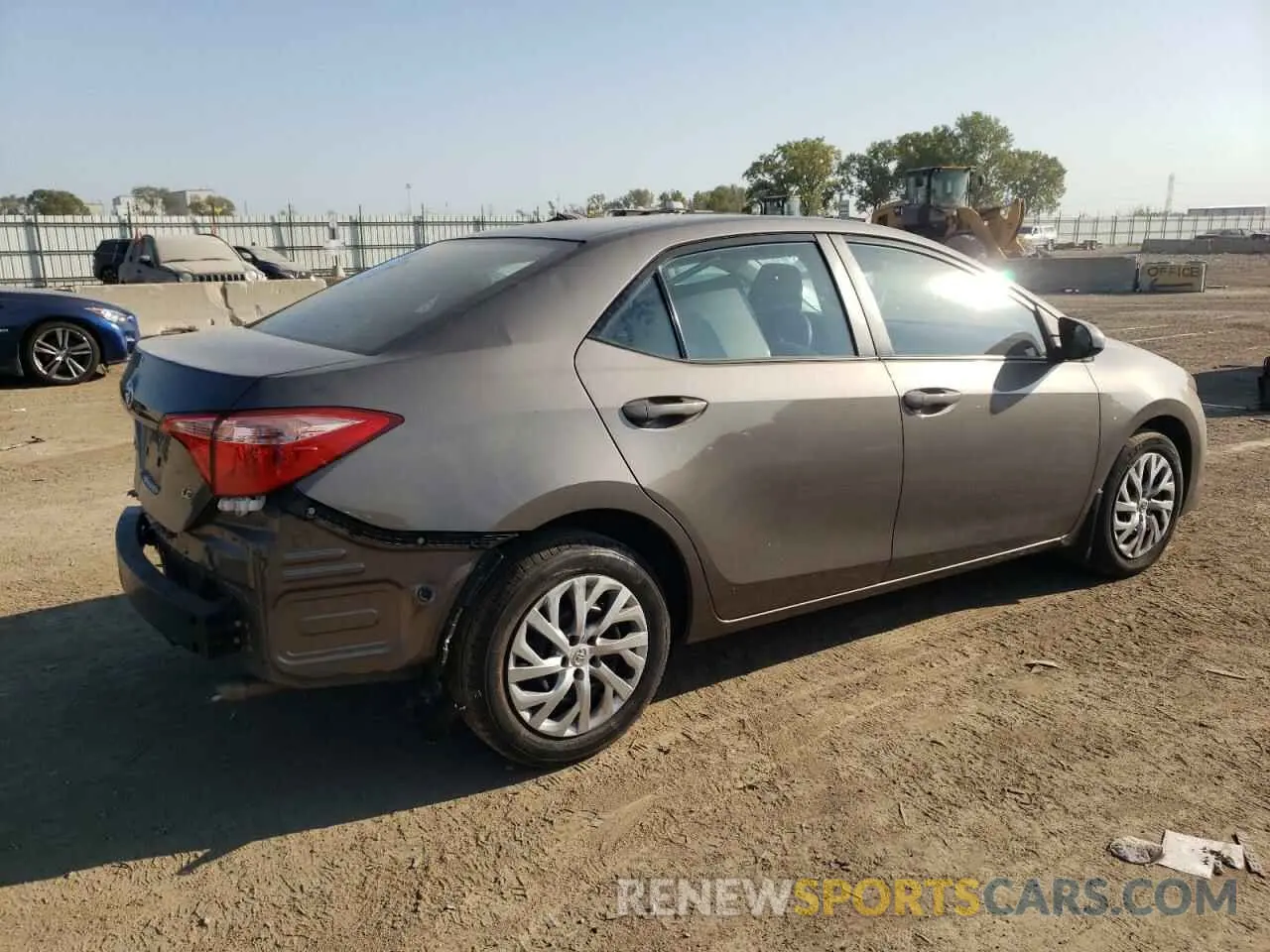 3 Photograph of a damaged car 2T1BURHE4KC227511 TOYOTA COROLLA 2019