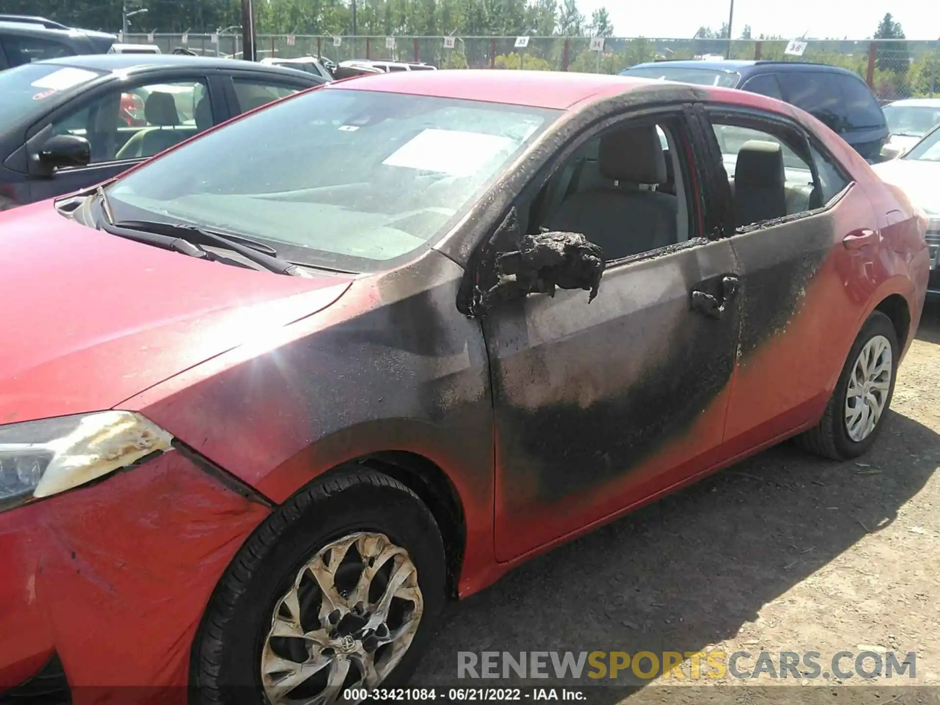 6 Photograph of a damaged car 2T1BURHE4KC227895 TOYOTA COROLLA 2019