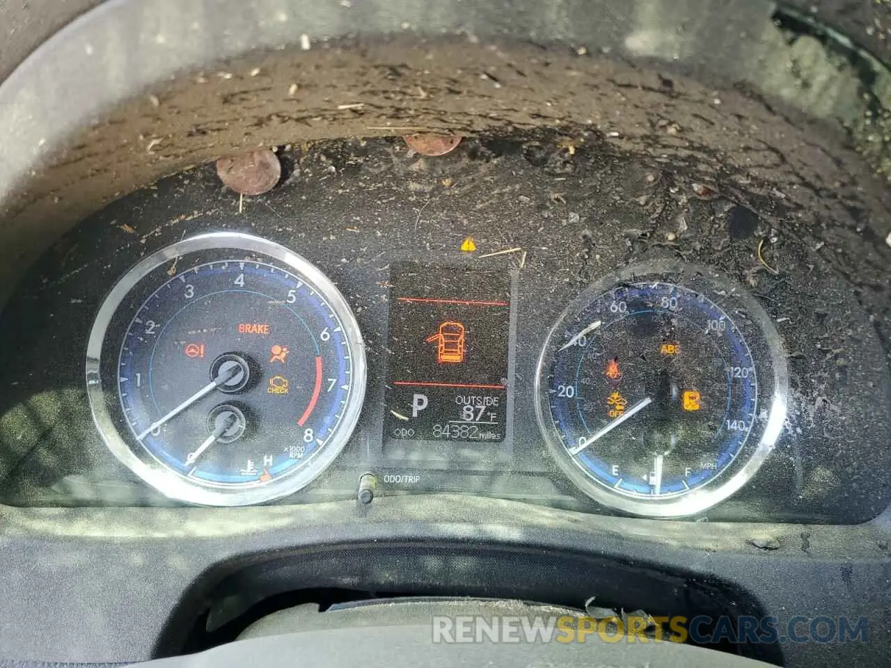 9 Photograph of a damaged car 2T1BURHE4KC230473 TOYOTA COROLLA 2019