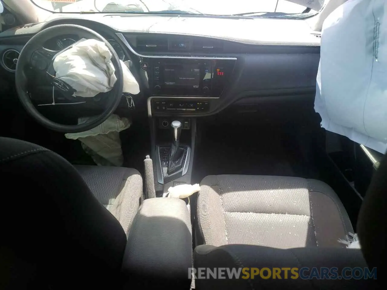 8 Photograph of a damaged car 2T1BURHE4KC231882 TOYOTA COROLLA 2019