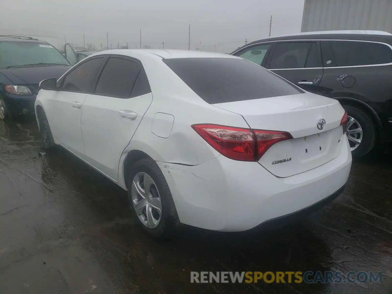 3 Photograph of a damaged car 2T1BURHE4KC238640 TOYOTA COROLLA 2019