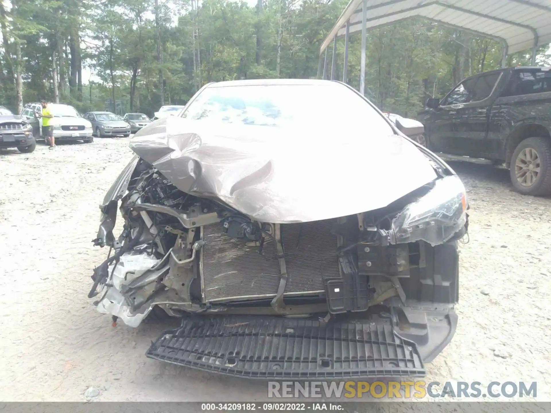 6 Photograph of a damaged car 2T1BURHE4KC238833 TOYOTA COROLLA 2019