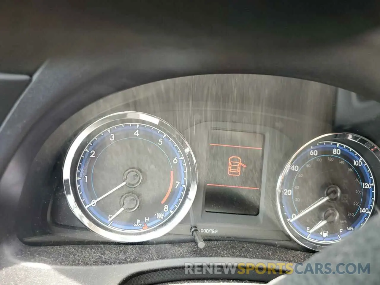 9 Photograph of a damaged car 2T1BURHE4KC241571 TOYOTA COROLLA 2019