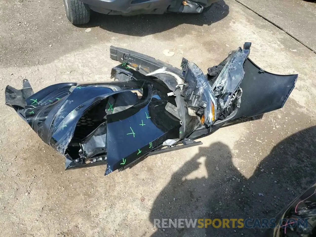 12 Photograph of a damaged car 2T1BURHE5KC126834 TOYOTA COROLLA 2019