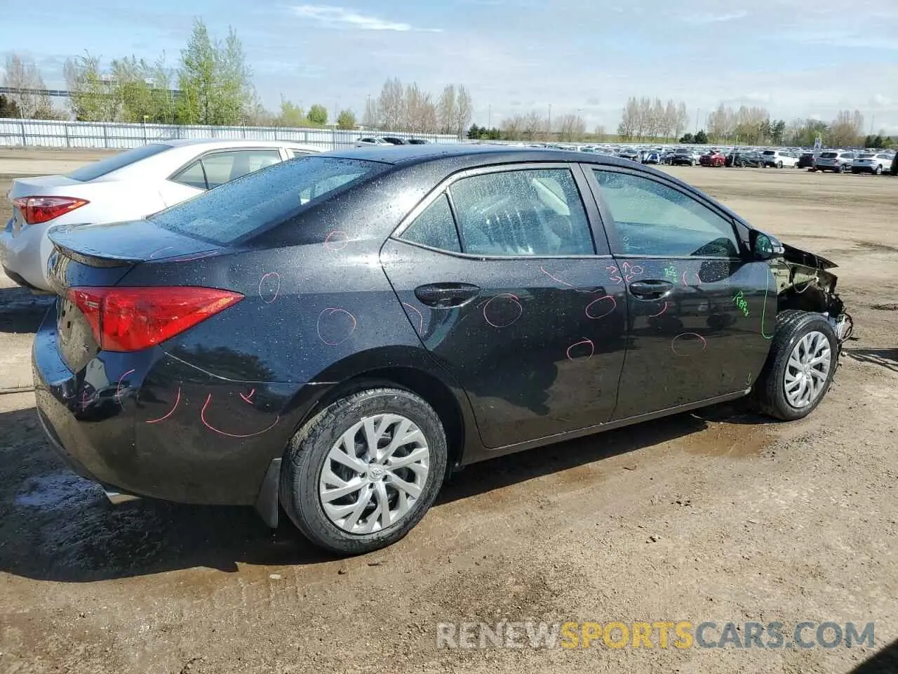 3 Photograph of a damaged car 2T1BURHE5KC126834 TOYOTA COROLLA 2019