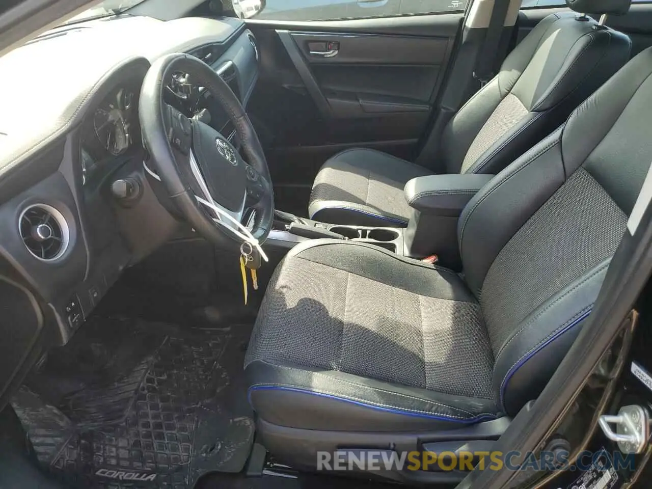 7 Photograph of a damaged car 2T1BURHE5KC126834 TOYOTA COROLLA 2019
