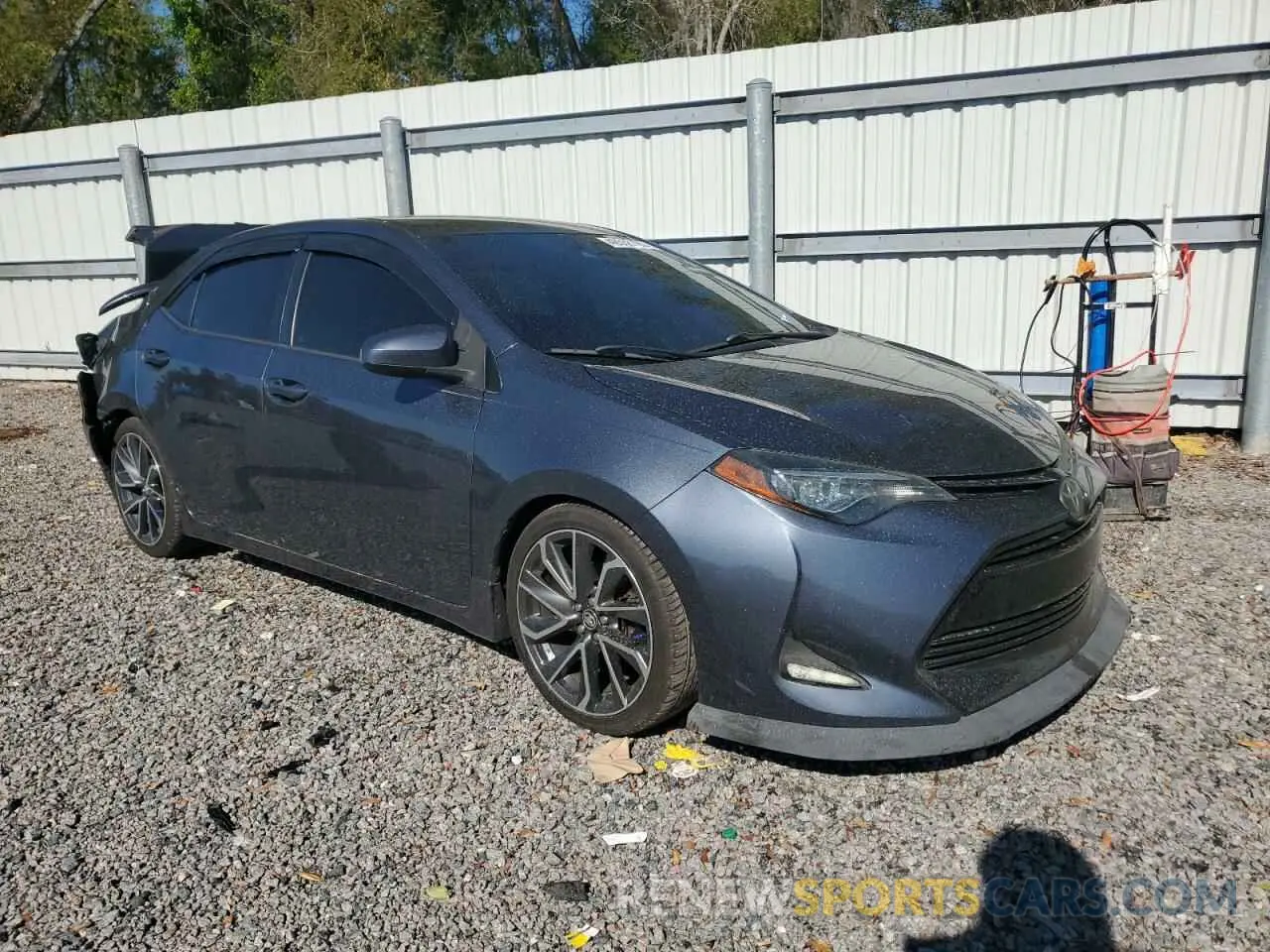 4 Photograph of a damaged car 2T1BURHE5KC127983 TOYOTA COROLLA 2019