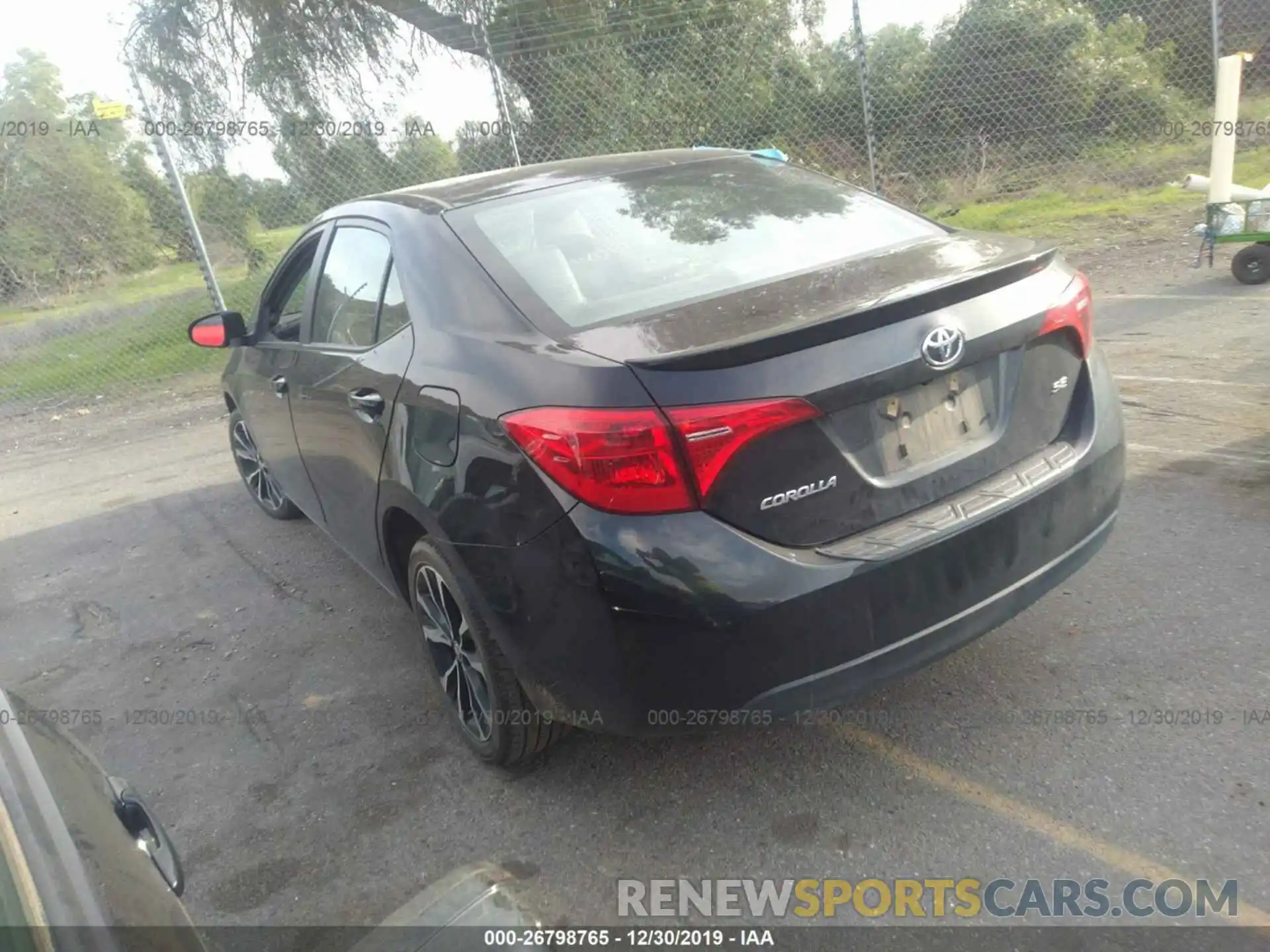 3 Photograph of a damaged car 2T1BURHE5KC128938 TOYOTA COROLLA 2019