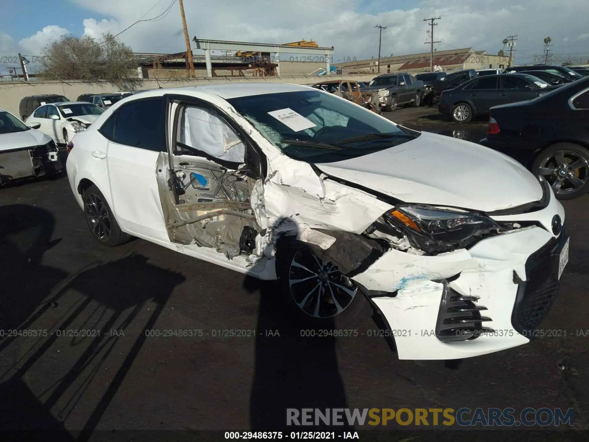 1 Photograph of a damaged car 2T1BURHE5KC129863 TOYOTA COROLLA 2019