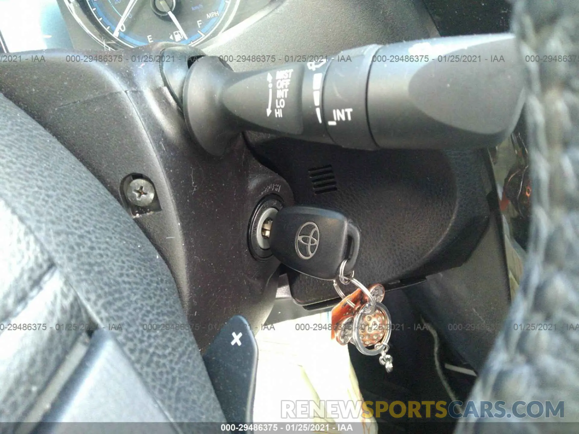 11 Photograph of a damaged car 2T1BURHE5KC129863 TOYOTA COROLLA 2019