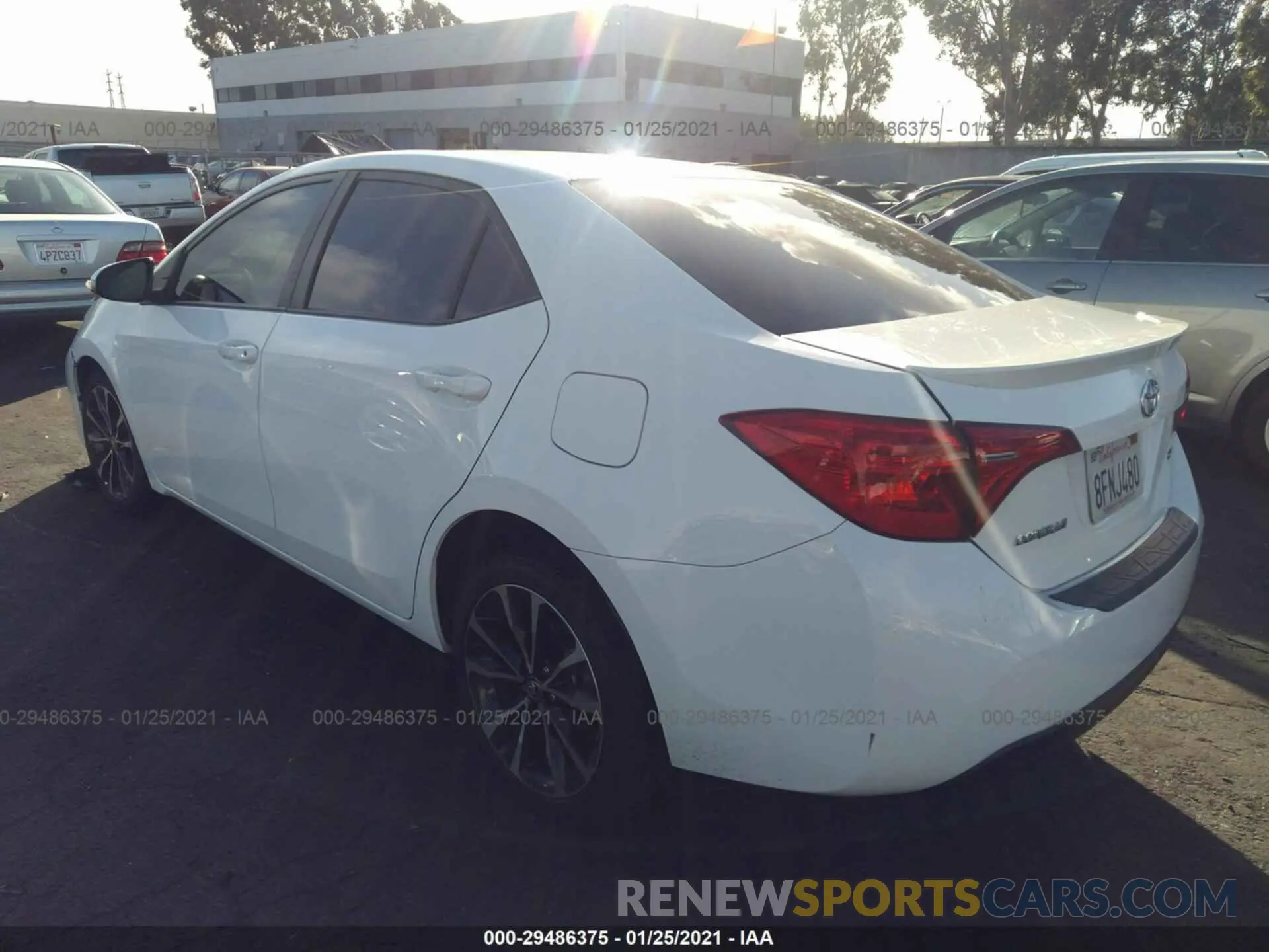 3 Photograph of a damaged car 2T1BURHE5KC129863 TOYOTA COROLLA 2019