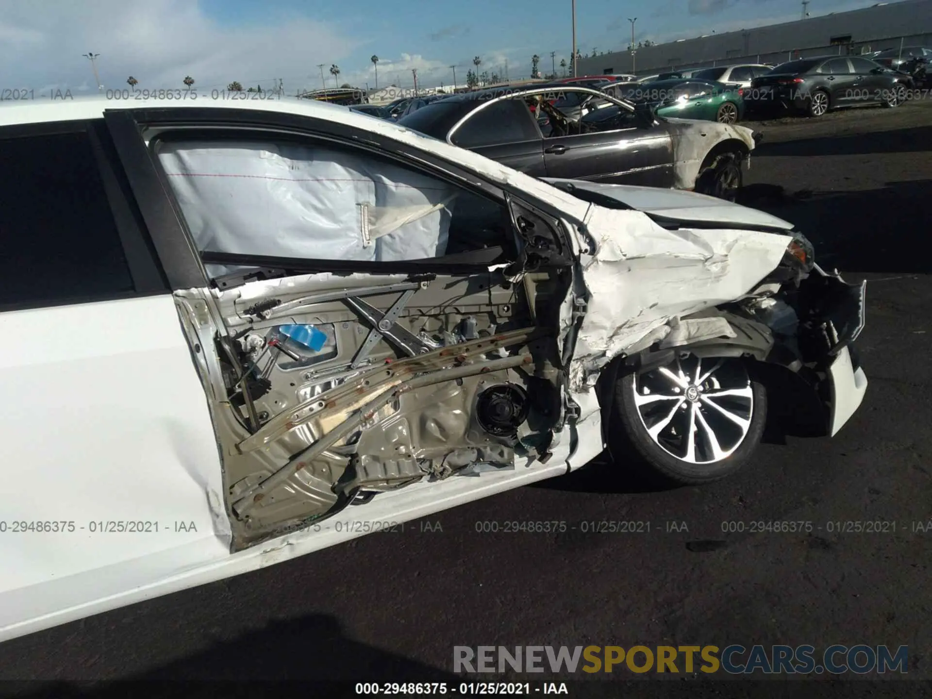 6 Photograph of a damaged car 2T1BURHE5KC129863 TOYOTA COROLLA 2019