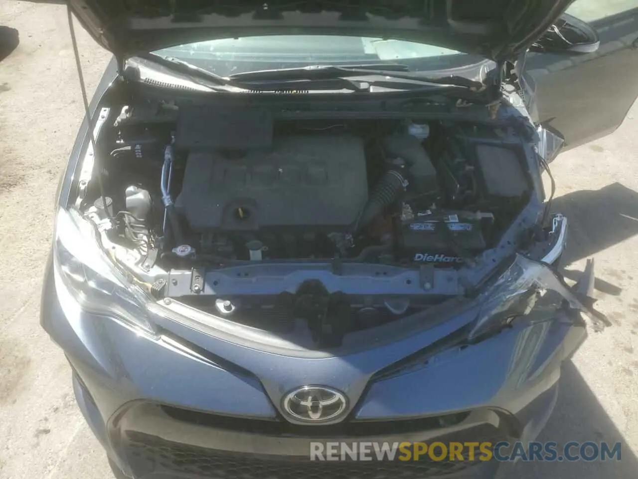 11 Photograph of a damaged car 2T1BURHE5KC130009 TOYOTA COROLLA 2019