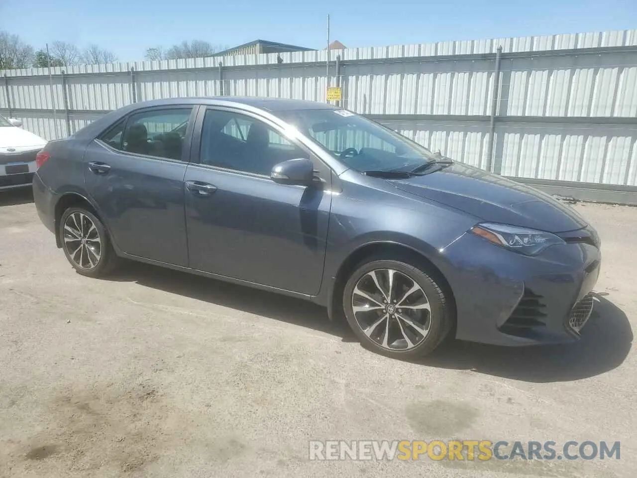 4 Photograph of a damaged car 2T1BURHE5KC130009 TOYOTA COROLLA 2019
