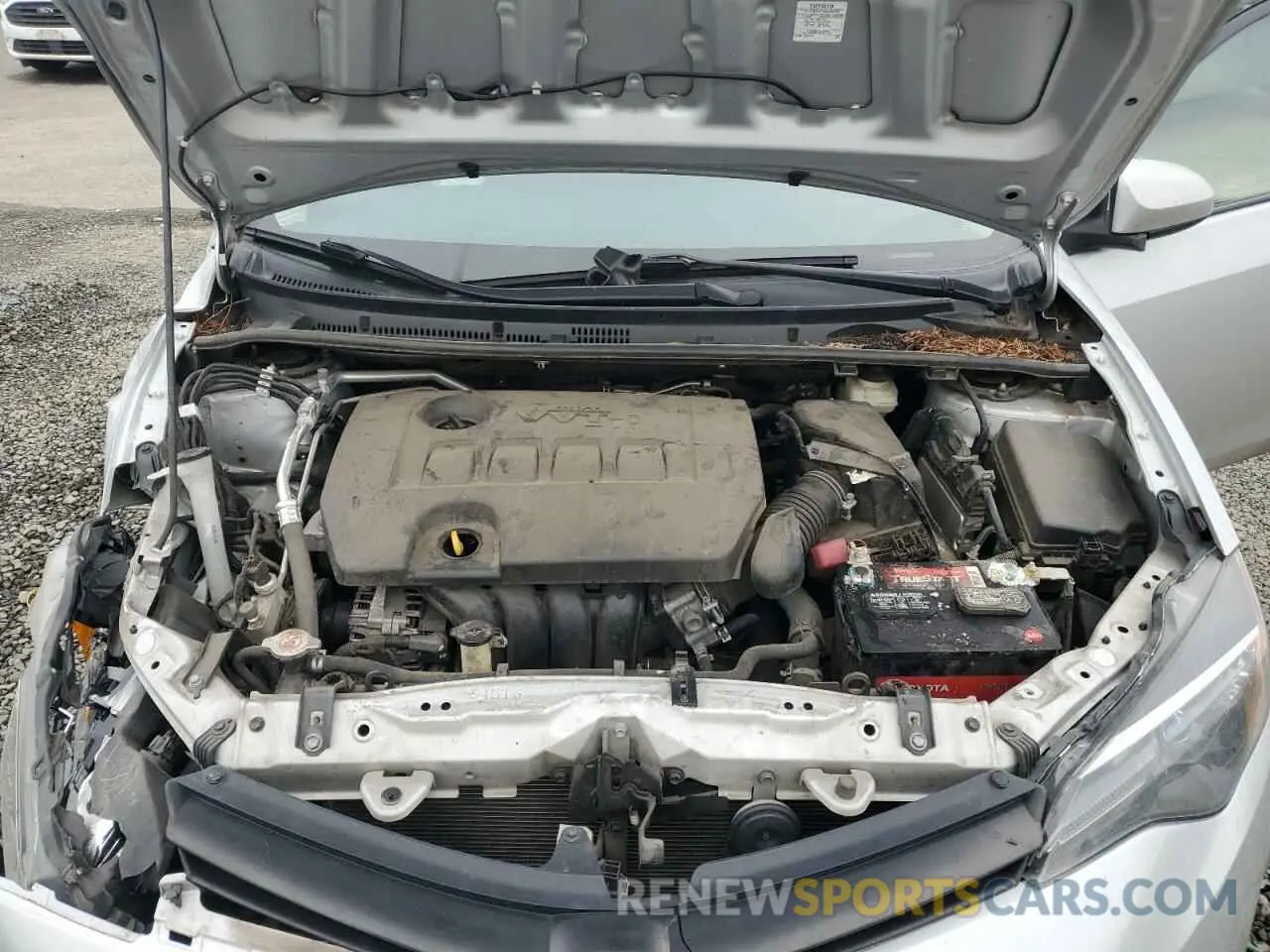 13 Photograph of a damaged car 2T1BURHE5KC136330 TOYOTA COROLLA 2019