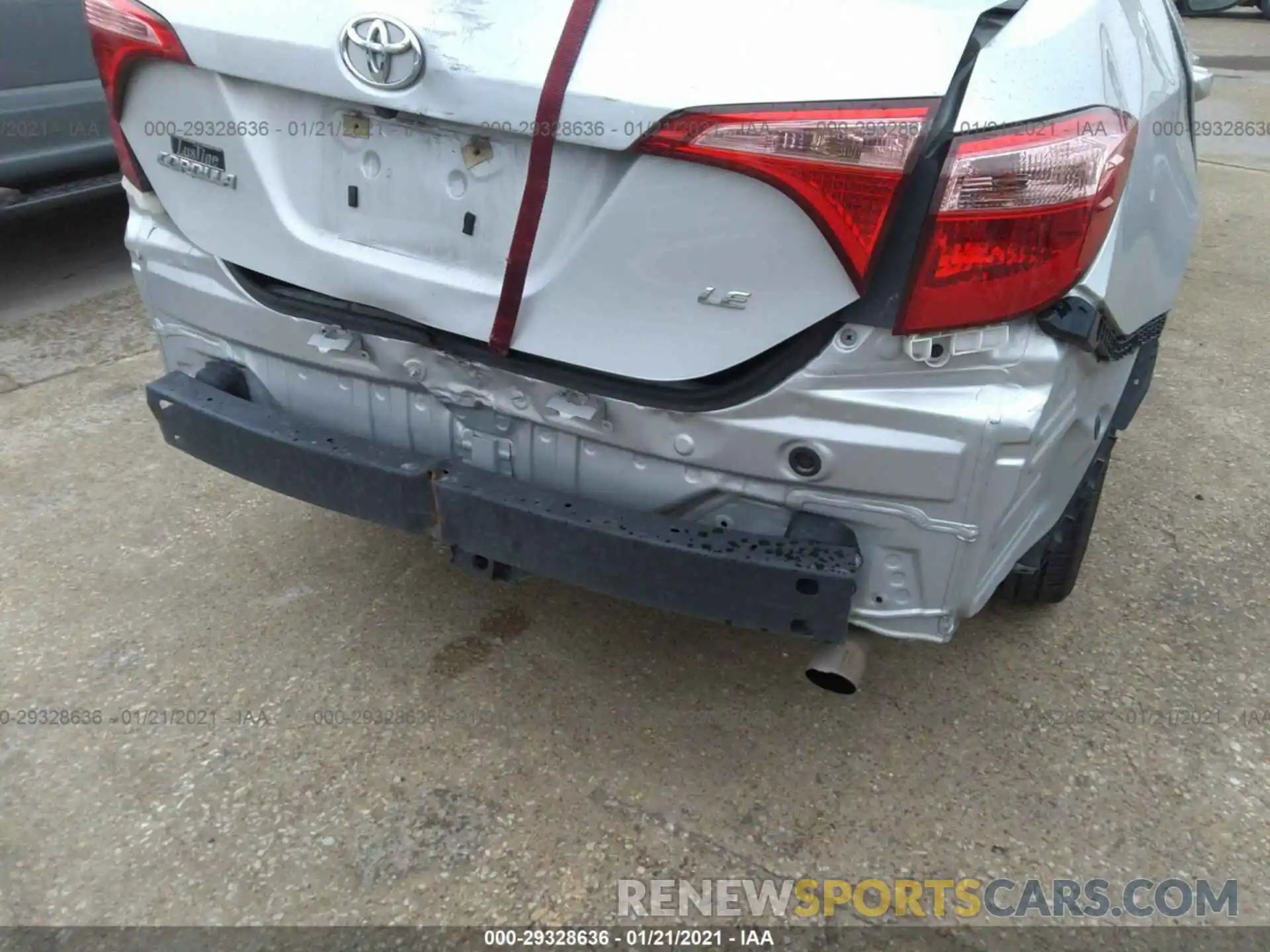 5 Photograph of a damaged car 2T1BURHE5KC151507 TOYOTA COROLLA 2019