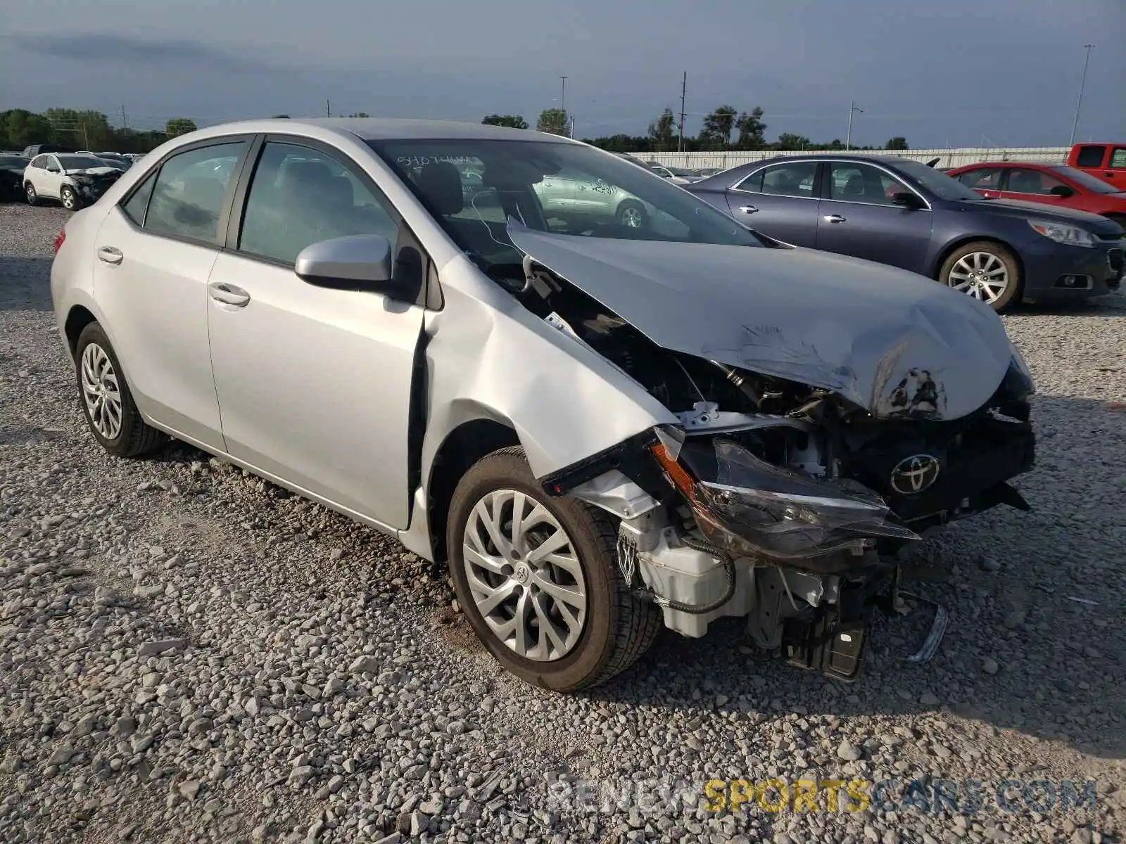 1 Photograph of a damaged car 2T1BURHE5KC152821 TOYOTA COROLLA 2019