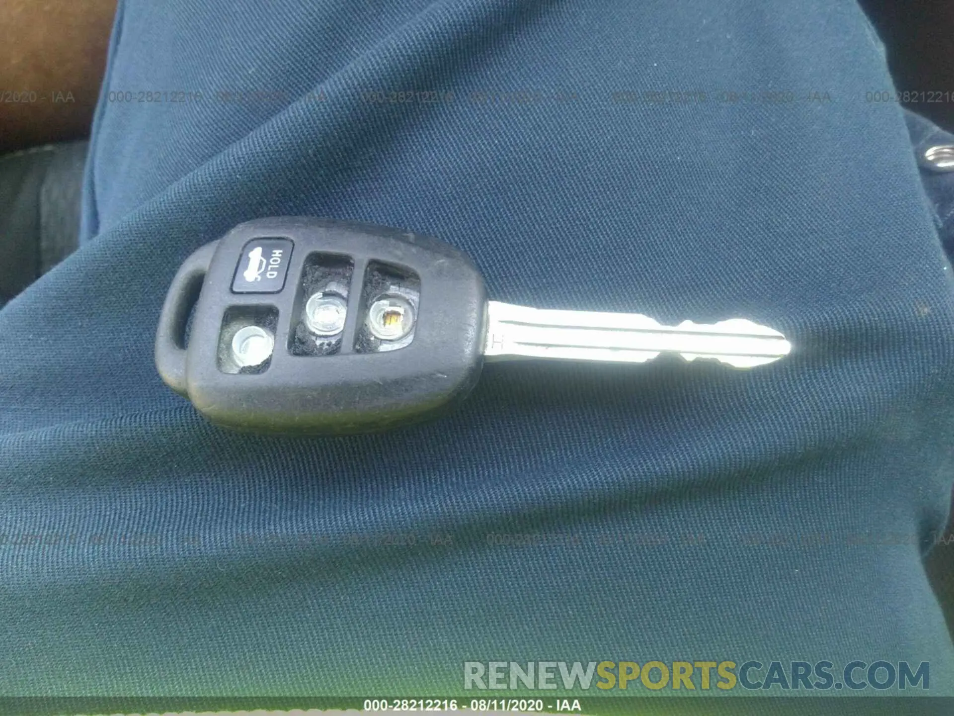 11 Photograph of a damaged car 2T1BURHE5KC161518 TOYOTA COROLLA 2019