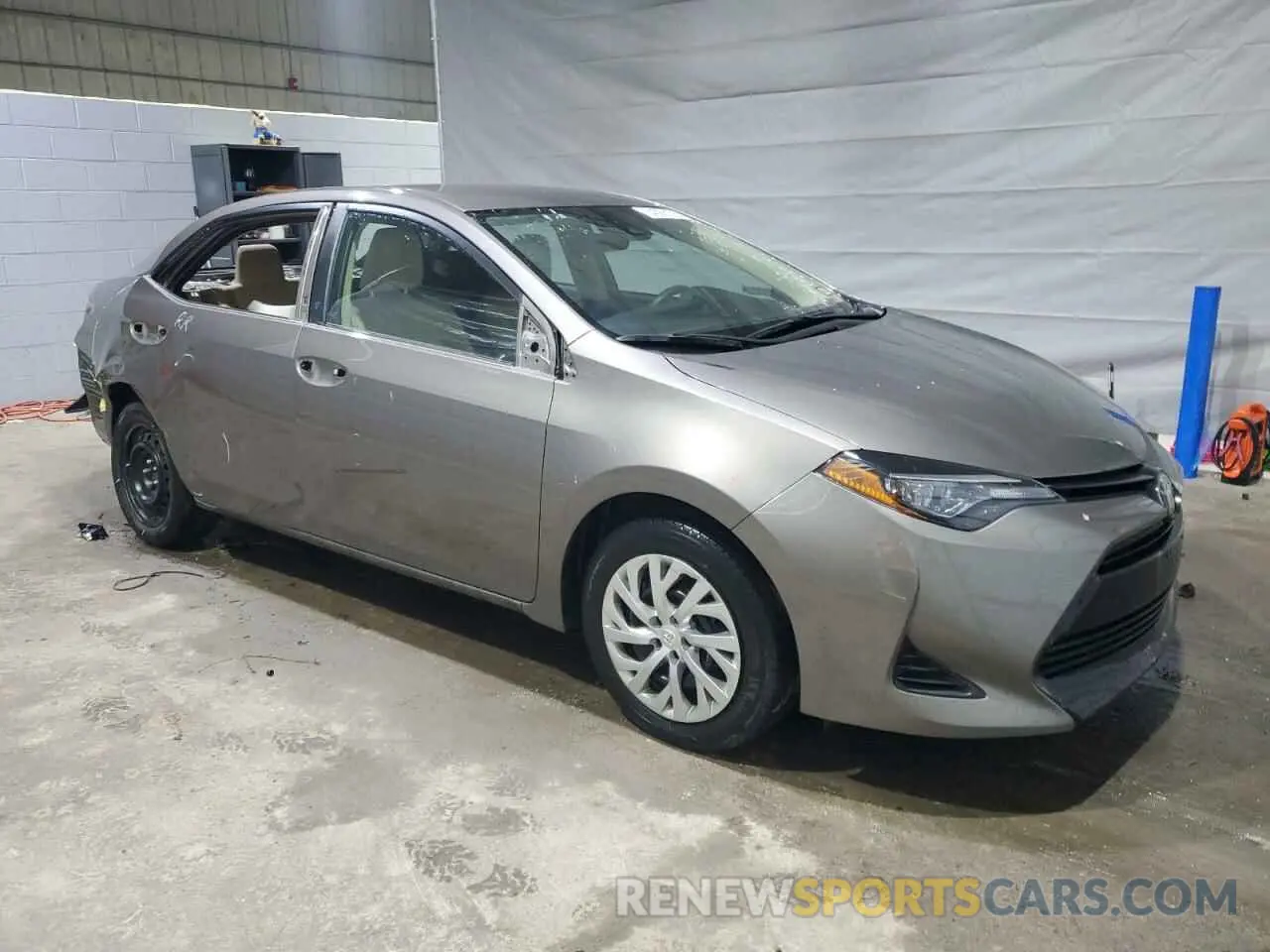 4 Photograph of a damaged car 2T1BURHE5KC162832 TOYOTA COROLLA 2019
