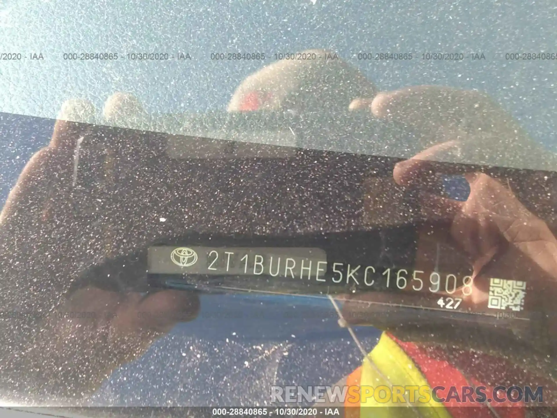 9 Photograph of a damaged car 2T1BURHE5KC165908 TOYOTA COROLLA 2019