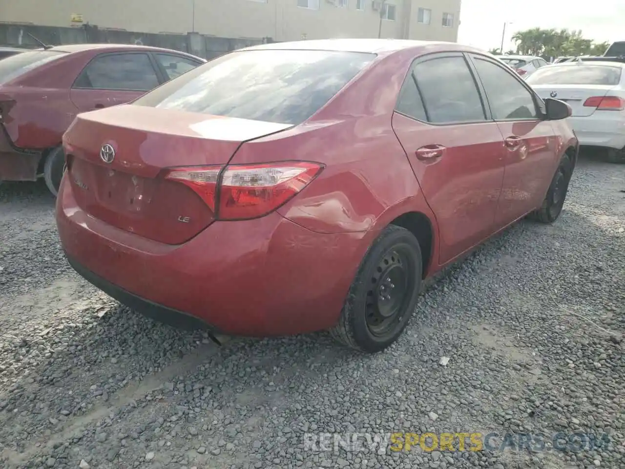 4 Photograph of a damaged car 2T1BURHE5KC168890 TOYOTA COROLLA 2019